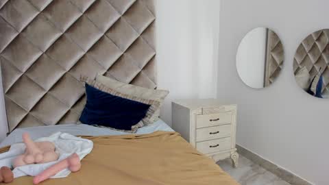 M E G A R A online show from 12.24.24