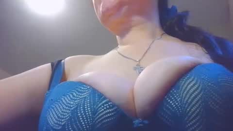 Snapshot of megatitsxx chatting on 11.11.25 SHAROLD online show from 11.11.25