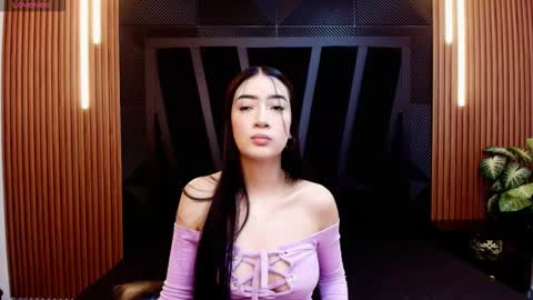 Snapshot of meggan_luxx chatting on 03.27.26 MEGGAN LUXX online show from 03.27.26