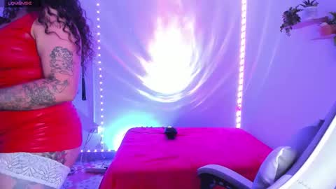   online show from 10.03.25