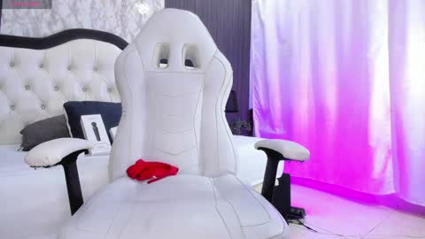 Meghan  online show from 12.21.24