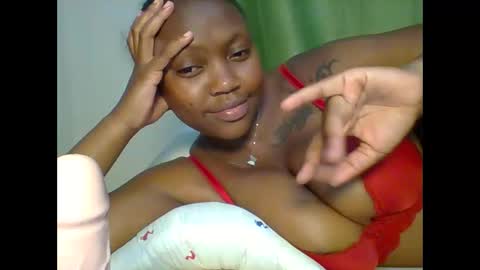 Snapshot of meghan_spice chatting on 10.03.25 meghan_spice online show from 10.03.25