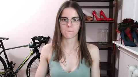 Snapshot of megi_erotic chatting on 01.18.26 Megi online show from 01.18.26