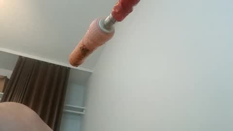 Snapshot of meheriuk68 chatting on 10.20.25 meheriuk68 online show from 10.20.25