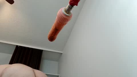 Snapshot of meheriuk68 chatting on 11.23.25 meheriuk68 online show from 11.23.25