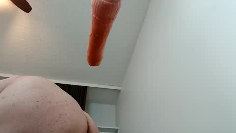 Snapshot of meheriuk68 chatting on 11.29.25 meheriuk68 online show from 11.29.25