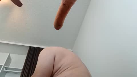 Snapshot of meheriuk68 chatting on 03.26.26 meheriuk68 online show from 03.26.26