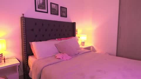 Snapshot of meiis_ chatting on 01.08.26 meiis3 online show from 01.08.26