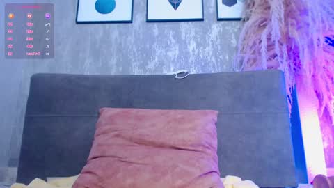 meily_soon online show from 02.01.25