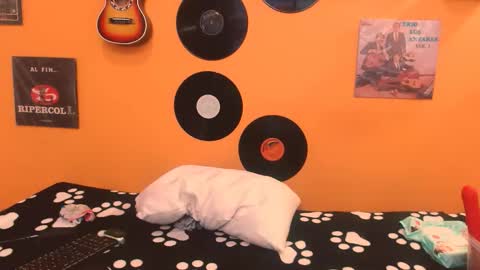 MEIS online show from 11.23.25