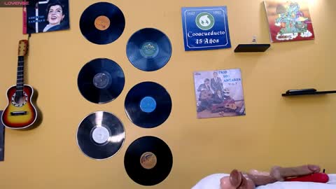 Snapshot of meisevil77 chatting on 05.22.26 MEIS online show from 05.22.26