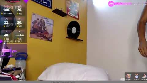 Snapshot of meisevil77 chatting on 07.03.26 MEIS online show from 07.03.26