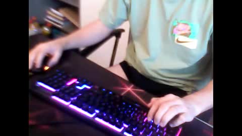 Snapshot of meks5544 chatting on 12.31.24 meks5544 online show from 12.31.24