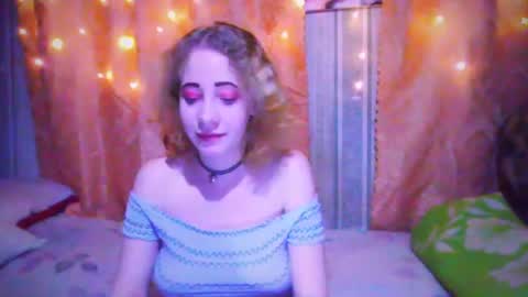 Snapshot of mel_mellie chatting on 12.16.24 Mel Mellie online show from 12.16.24