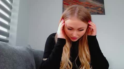 Snapshot of melani_a chatting on 02.28.26 Melania online show from 02.28.26