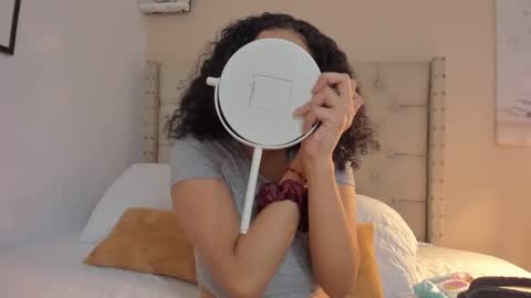 melania_xtreme online show from 04.26.26