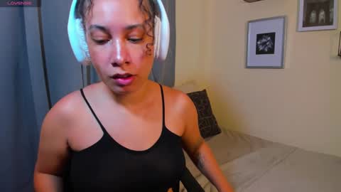 Snapshot of melaniacosta chatting on 10.02.25 melani online show from 10.02.25