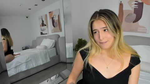 Melanie Baez online show from 01.22.25