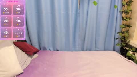 Snapshot of melanie_grant chatting on 09.10.25 Melanie online show from 09.10.25