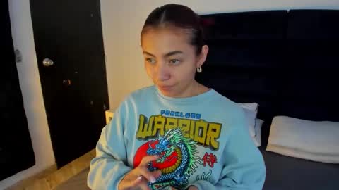 Melanie roux  online show from 01.08.26