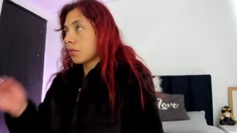 Melanie roux  online show from 07.01.26
