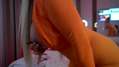 Snapshot of melanielexxx chatting on 11.29.25 OF melanielexxx online show from 11.29.25