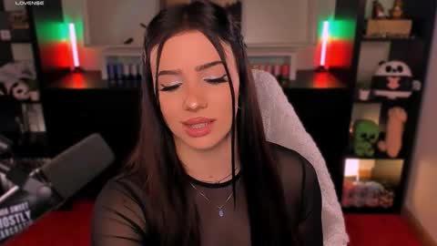 Melanie  online show from 12.01.25