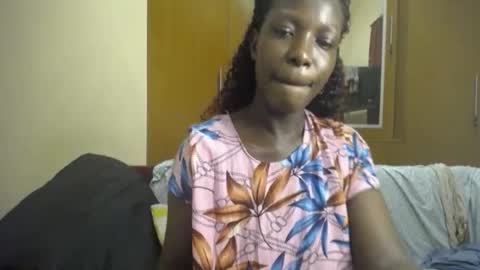 Snapshot of melanin_bae chatting on 09.09.25 Baby online show from 09.09.25