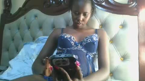 melaninblue online show from 05.02.26