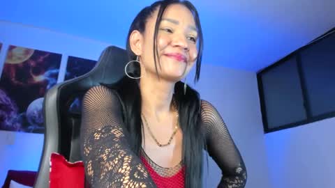 melannia_hills online show from 01.12.25