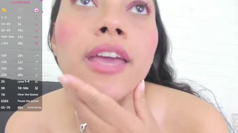 melannie roses online show from 03.03.25