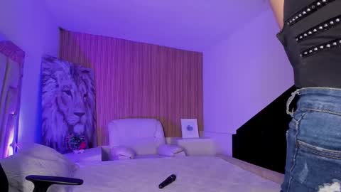 MelanyLuv online show from 11.05.25