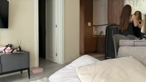 Adel online show from 05.09.26