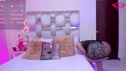 Snapshot of melanyshayk chatting on 11.07.25 Melany online show from 11.07.25