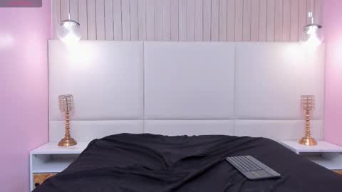 Snapshot of melanywayne_ chatting on 10.14.25 Melany online show from 10.14.25