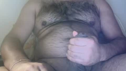 Snapshot of melb887 chatting on 12.31.24 melb887 online show from 12.31.24