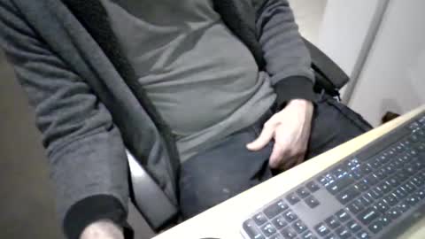 Snapshot of melbguy_075 chatting on 08.02.26 melbguy_075 online show from 08.02.26