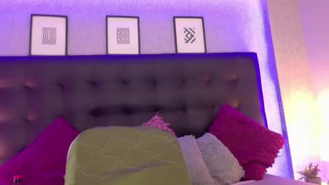 MeleekXXX online show from 11.21.25