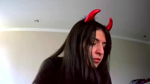 Snapshot of melena_caramel chatting on 04.14.26 melena_caramel online show from 04.14.26