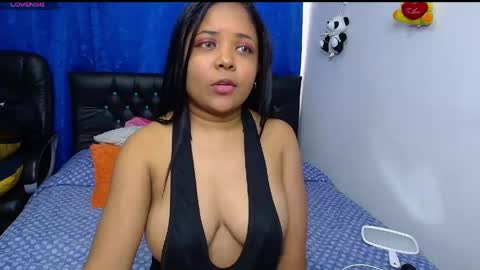 Snapshot of melika_sweet chatting on 05.15.26 eli online show from 05.15.26