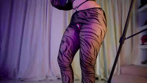 MelinaSmith  online show from 05.22.26