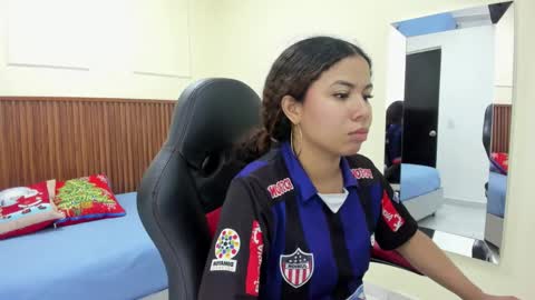 M E L I N A  online show from 12.16.25