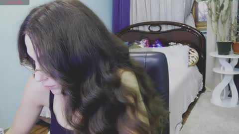 Snapshot of melinasmit chatting on 10.23.25 Melina online show from 10.23.25