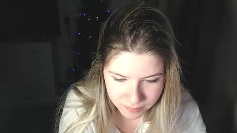 Snapshot of melissa__ray chatting on 12.26.24 Melissa  Ray online show from 12.26.24
