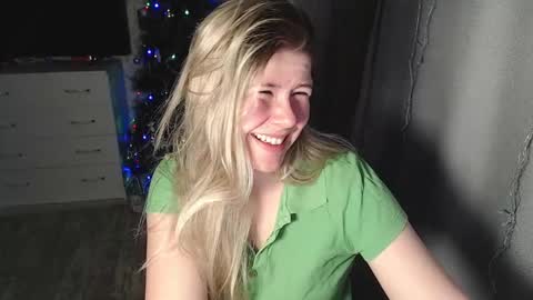 Snapshot of melissa__ray chatting on 01.02.25 Melissa  Ray online show from 01.02.25