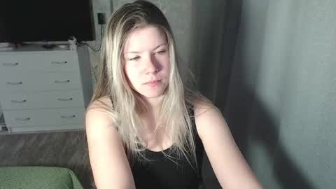 Snapshot of melissa__ray chatting on 02.26.25 Melissa  Ray online show from 02.26.25