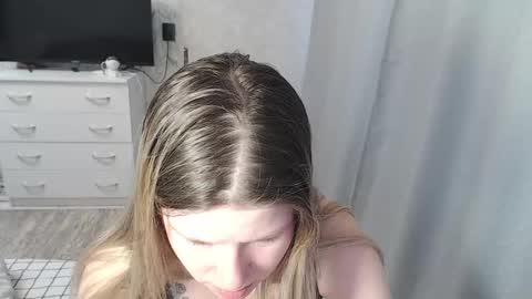 Snapshot of melissa__ray chatting on 02.28.25 Melissa  Ray online show from 02.28.25