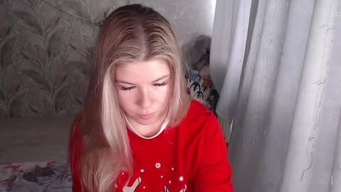 Melissa  Ray online show from 12.16.25