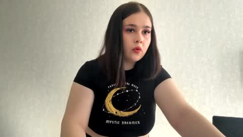 Snapshot of melissa_charm_ chatting on 04.02.26 Melissa online show from 04.02.26