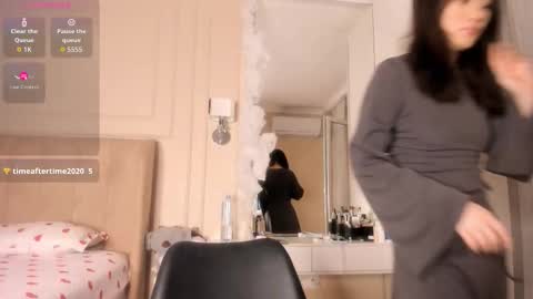 Lisaa online show from 09.16.25